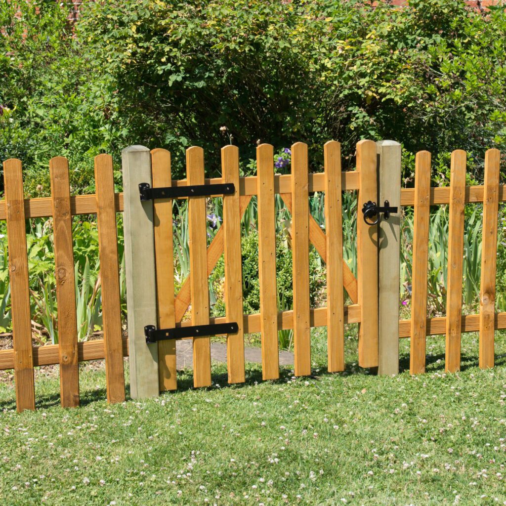 Forest Garden Grooved Pale Gate – 3ft 5013053189986 2